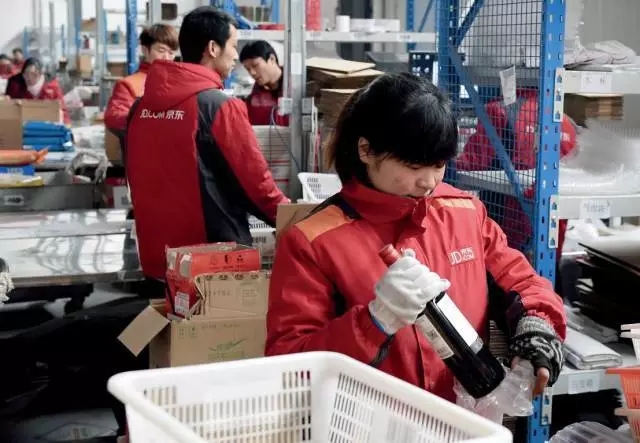 刘强东撰文谈第四次零售革命：零售不存在新与旧，改变的是零售业基础设施